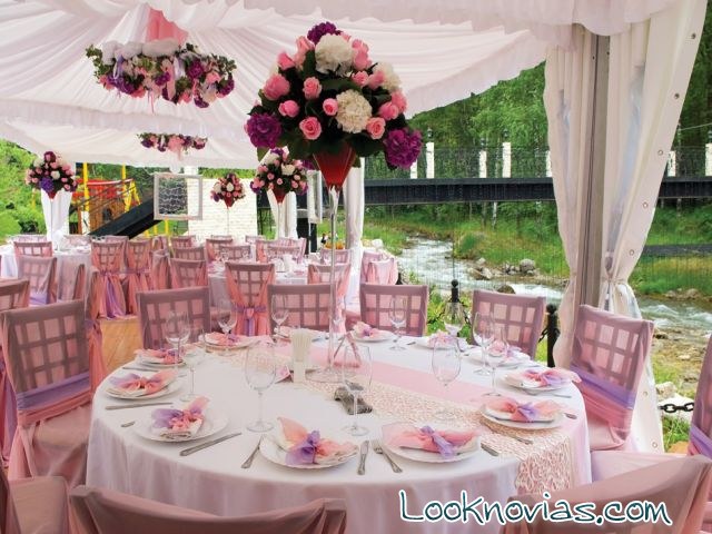 boda sencilla en color rosa