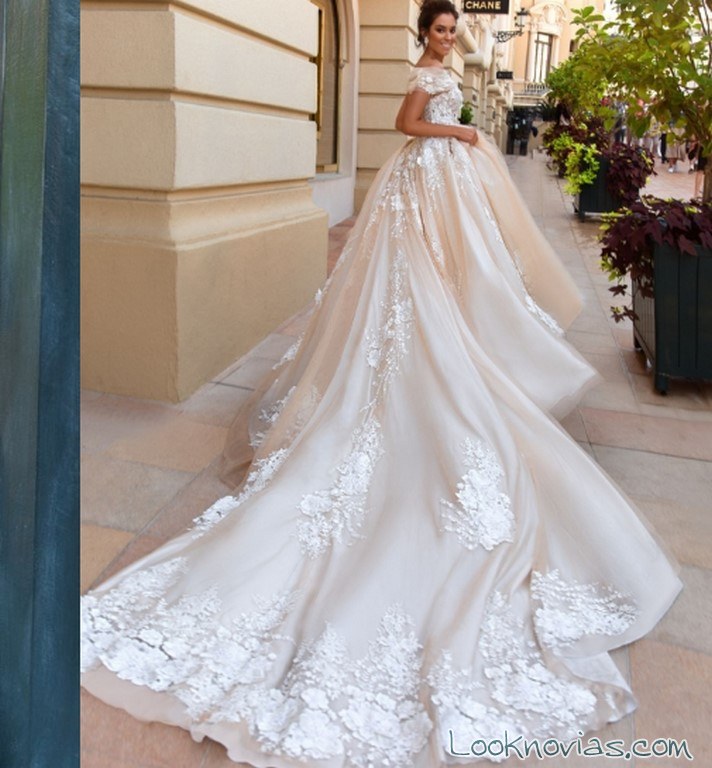 vestido sirena novias crystal design blanco y color